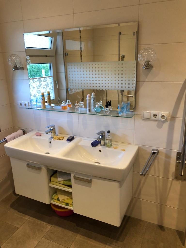 Schwellenloser Übergang zur Dusche